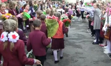 школа школярі першокласники